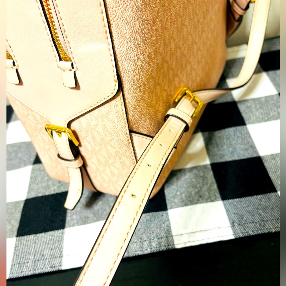 Michael Kors Womens Jaycee Logo Backpack (Dark Powder Blush) MK Signature - Picture 11 of 15